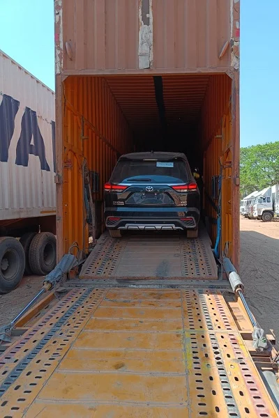 Car transport truck